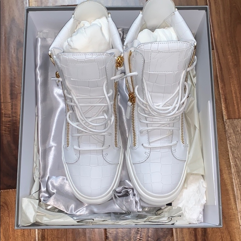 Men’s high top Giuseppe sneakers
